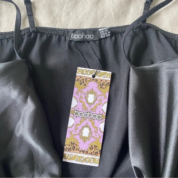 NWT Boohoo Black Satin Cowl Neck Top - Picture 2 of 4